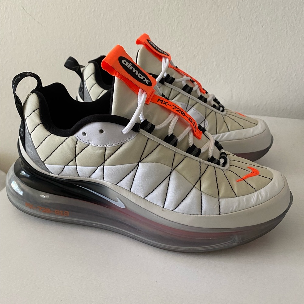 Nike Air Max 720-818